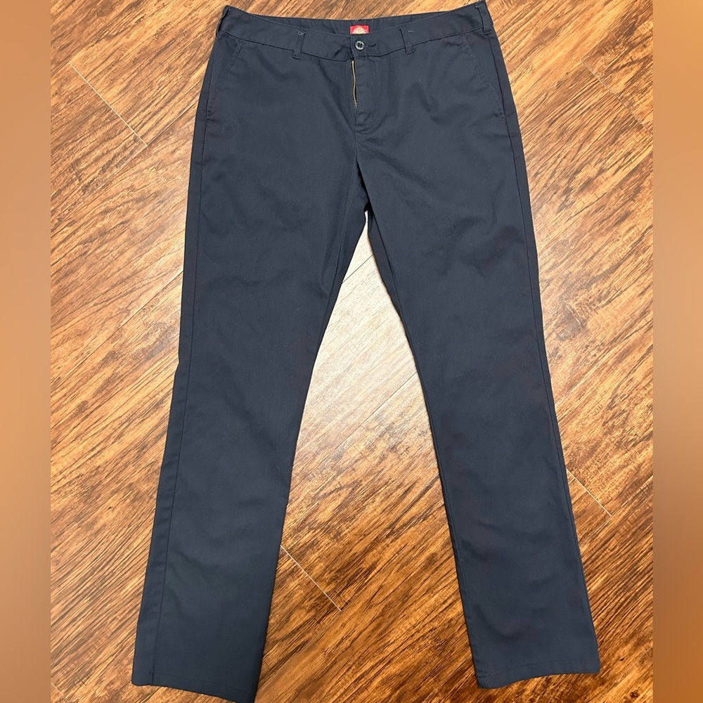 Dickies, size 11, navy blue.